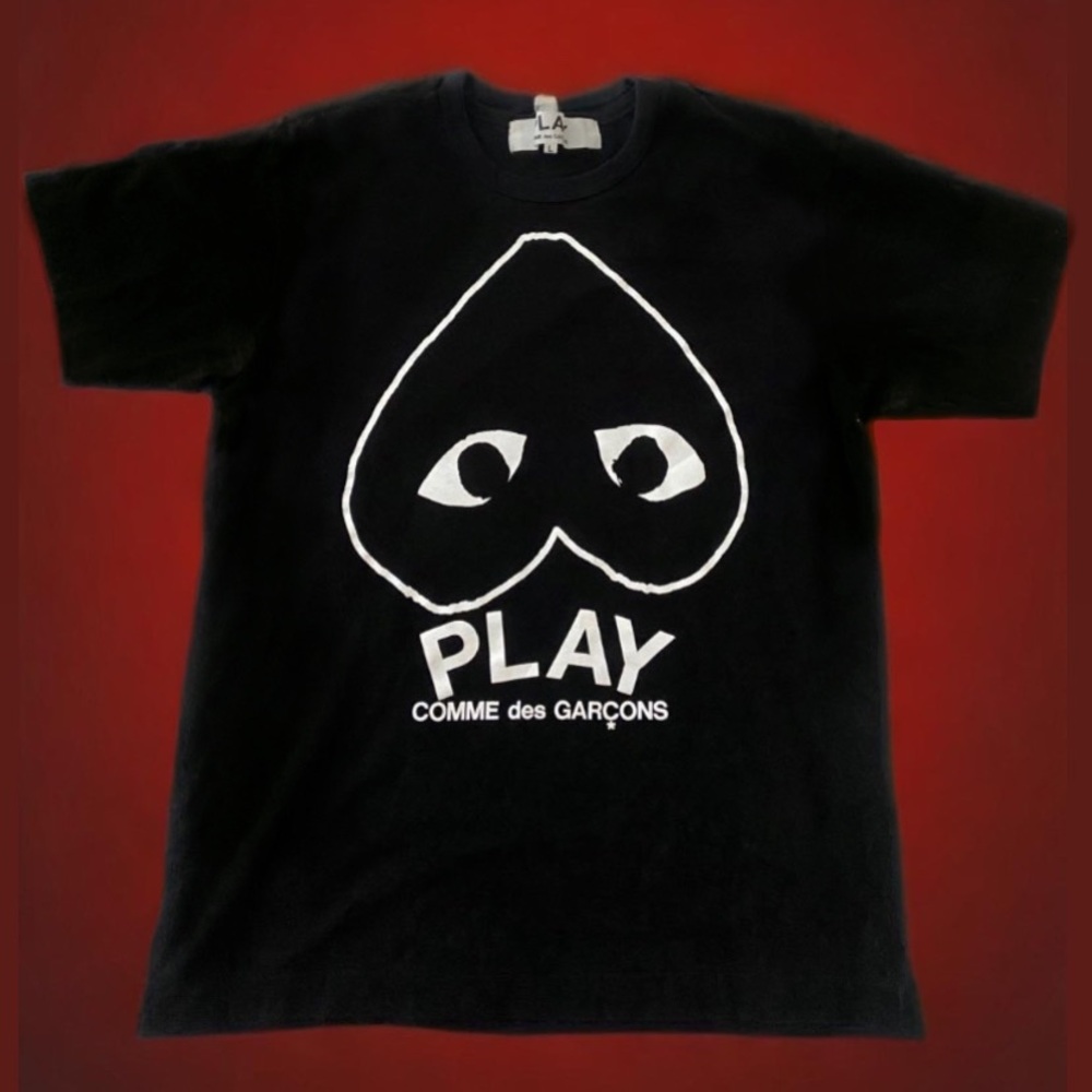 COMME des GARÇONS PLAY
